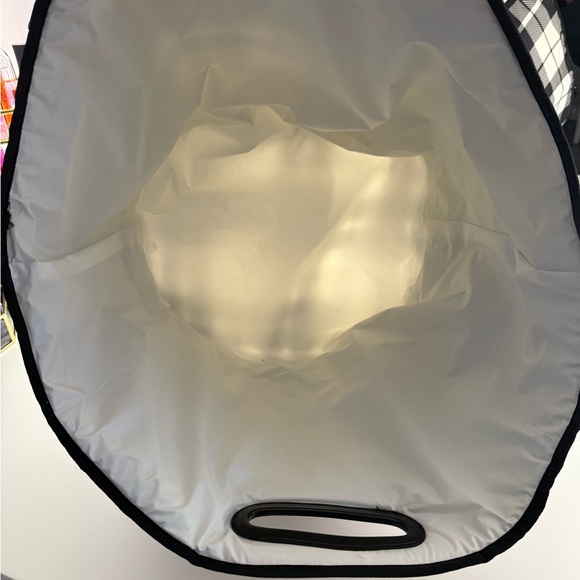 Scout Monochrome Checkered Tote - Picture 9 of 10